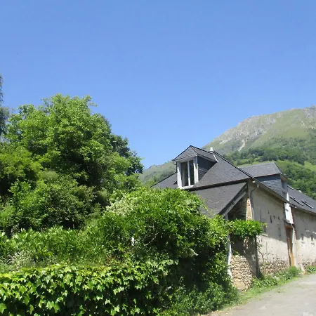 Montagne Et Vie Hotel Bedous