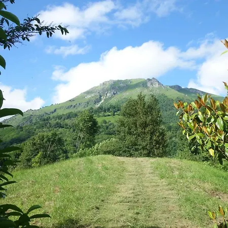 Montagne Et Vie 2*